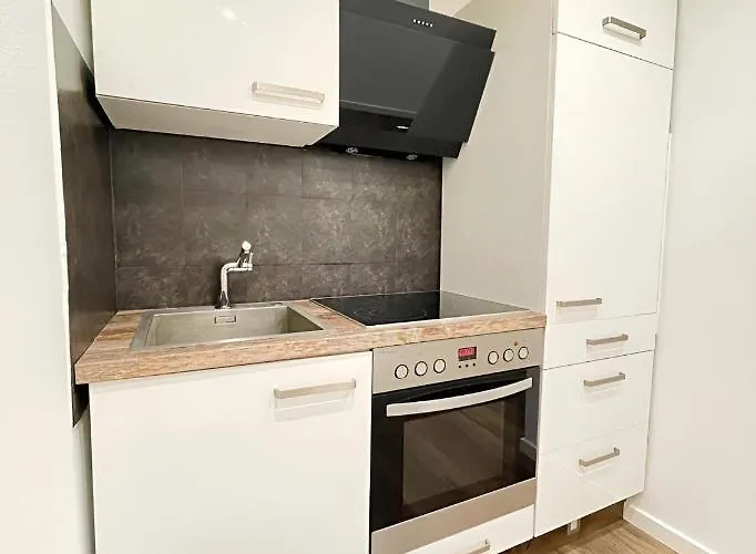 Regency - Zentrale 50m2 I Balkon I Wasserblick I Wifi I Netflix * Hanóver