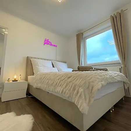 Daire Regency - Zentrale 50m2 I Balkon I Wasserblick I Wifi I Netflix Hannover