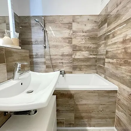 Regency - Zentrale 50m2 I Balkon I Wasserblick I Wifi I Netflix Hannover