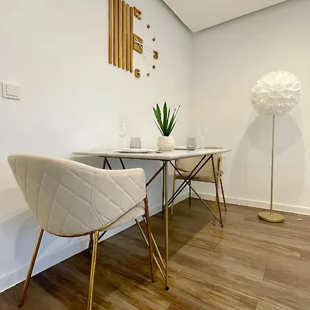 Regency - Zentrale 50m2 I Balkon I Wasserblick I Wifi I Netflix 하노버