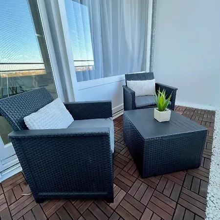 Regency - Zentrale 50m2 I Balkon I Wasserblick I Wifi I Netflix アパート *