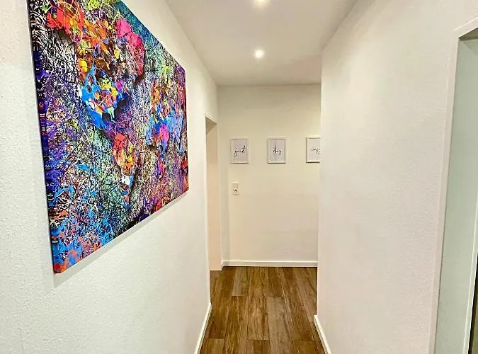 Regency - Zentrale 50m2 I Balkon I Wasserblick I Wifi I Netflix Apartment