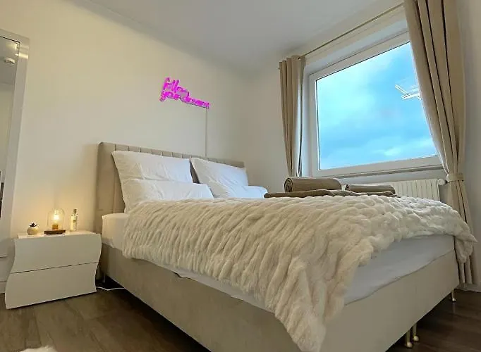 Apartment Regency - Zentrale 50m2 I Balkon I Wasserblick I Wifi I Netflix Hannover