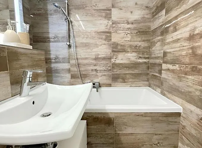 Regency - Zentrale 50m2 I Balkon I Wasserblick I Wifi I Netflix Hannover
